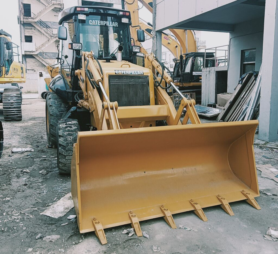 Caterpillar 430F - Bager utovarivač: slika 4 Caterpillar 430F - Bager utovarivač: slika 4