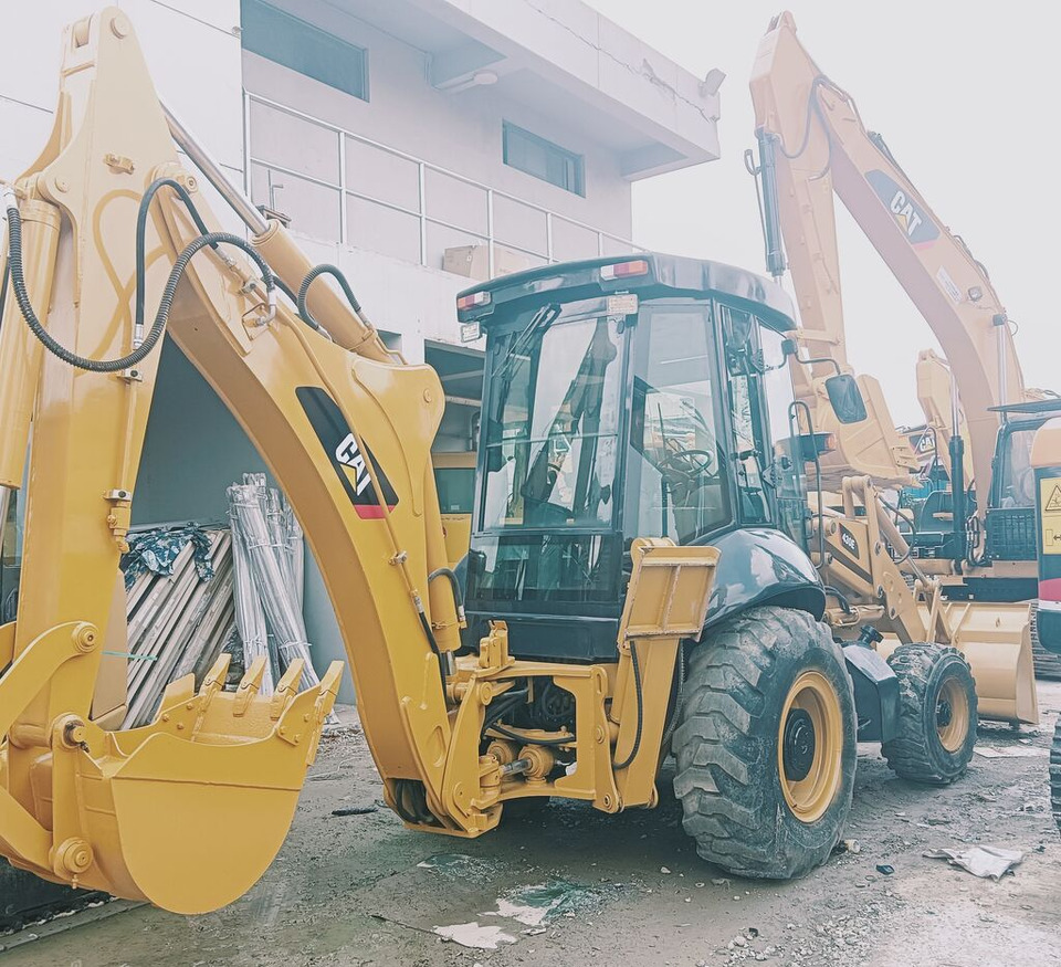 Caterpillar 430F - Bager utovarivač: slika 3 Caterpillar 430F - Bager utovarivač: slika 3