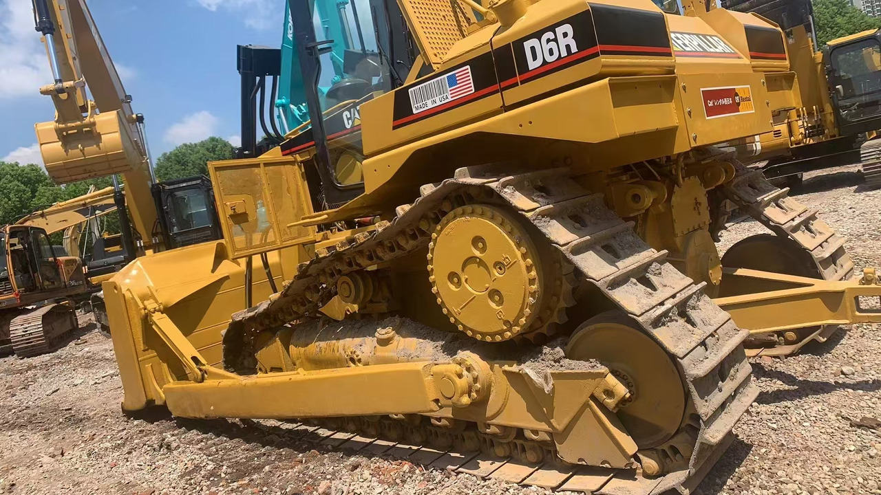 Caterpillar D6R - Buldožer: slika 2 Caterpillar D6R - Buldožer: slika 2