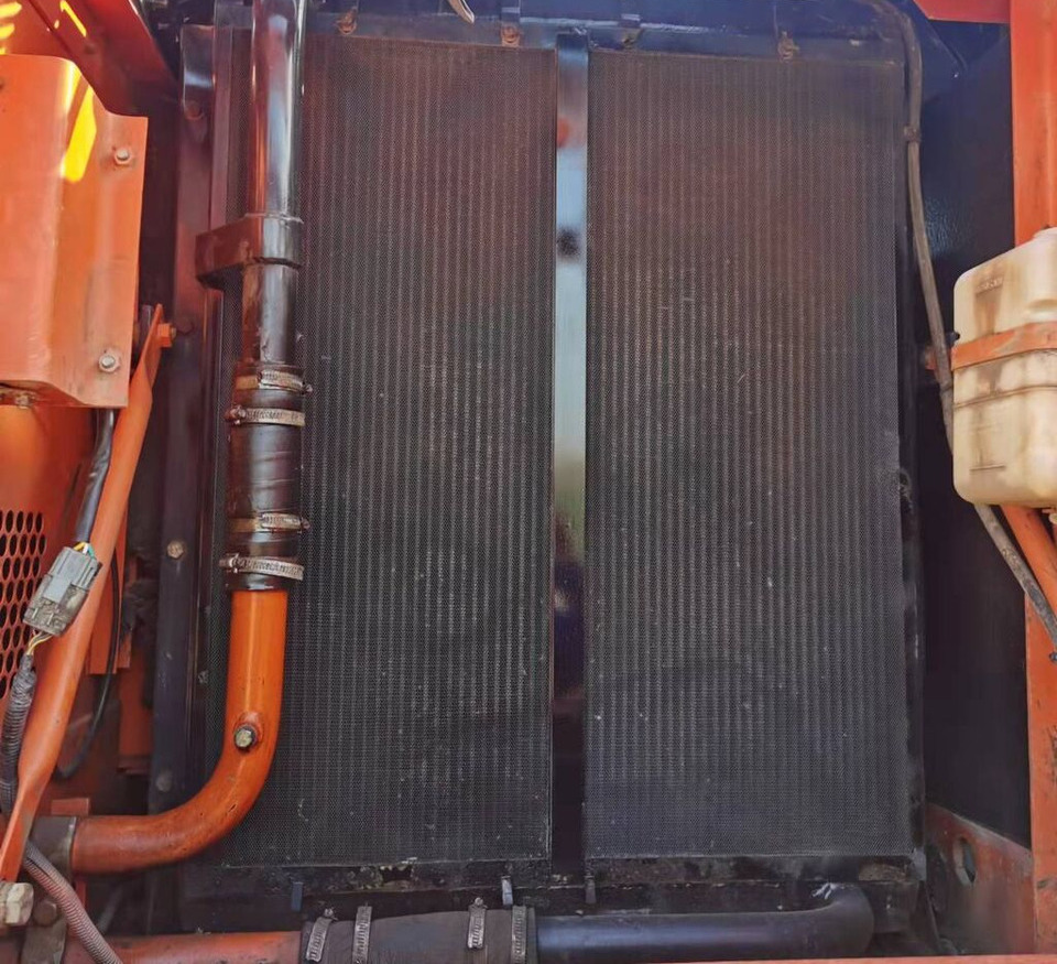 Doosan DH220LC-7 - Bager guseničar: slika 1 Doosan DH220LC-7 - Bager guseničar: slika 1