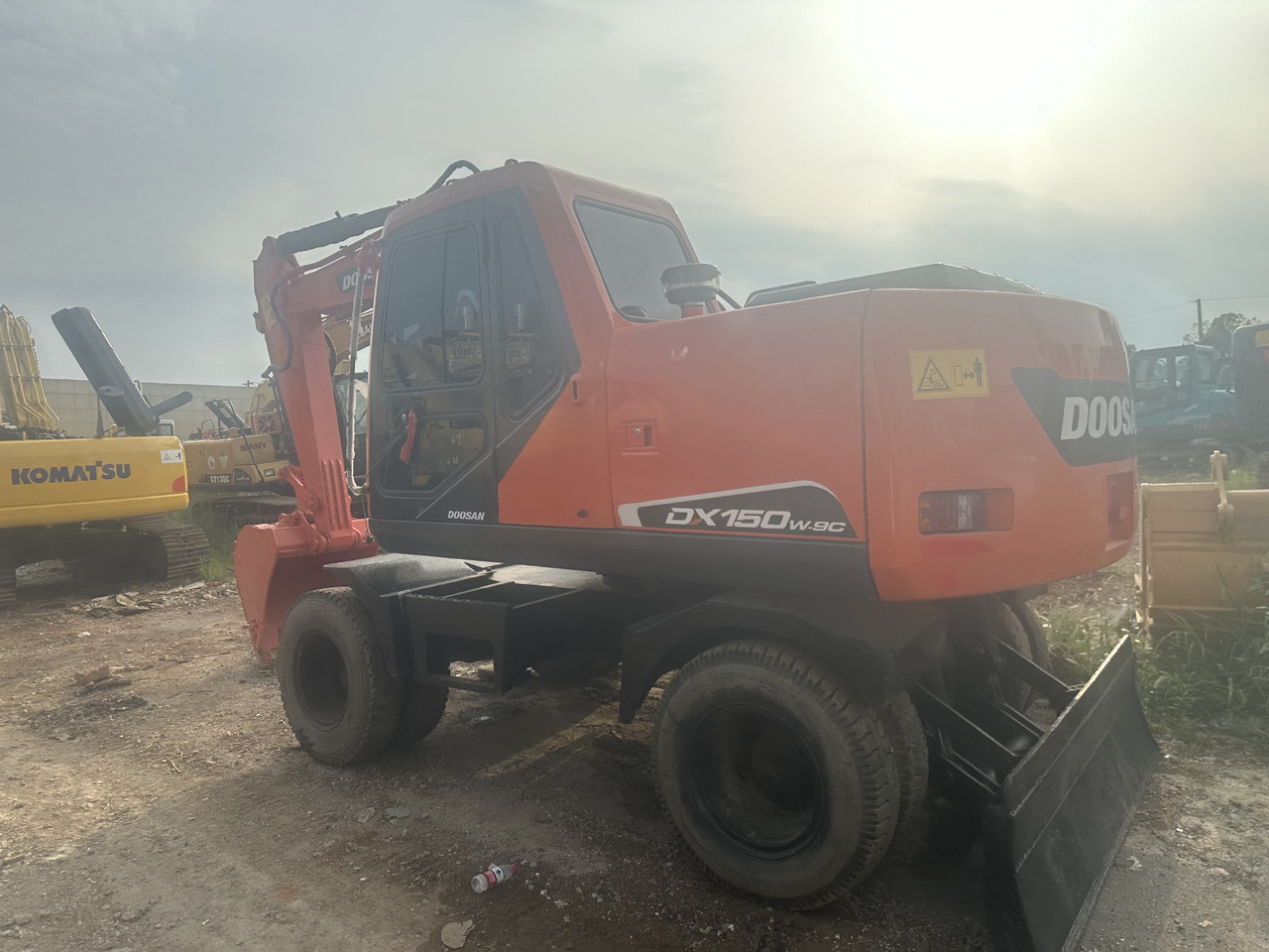 Doosan DX150W-9C - Bager točkaš: slika 4 Doosan DX150W-9C - Bager točkaš: slika 4