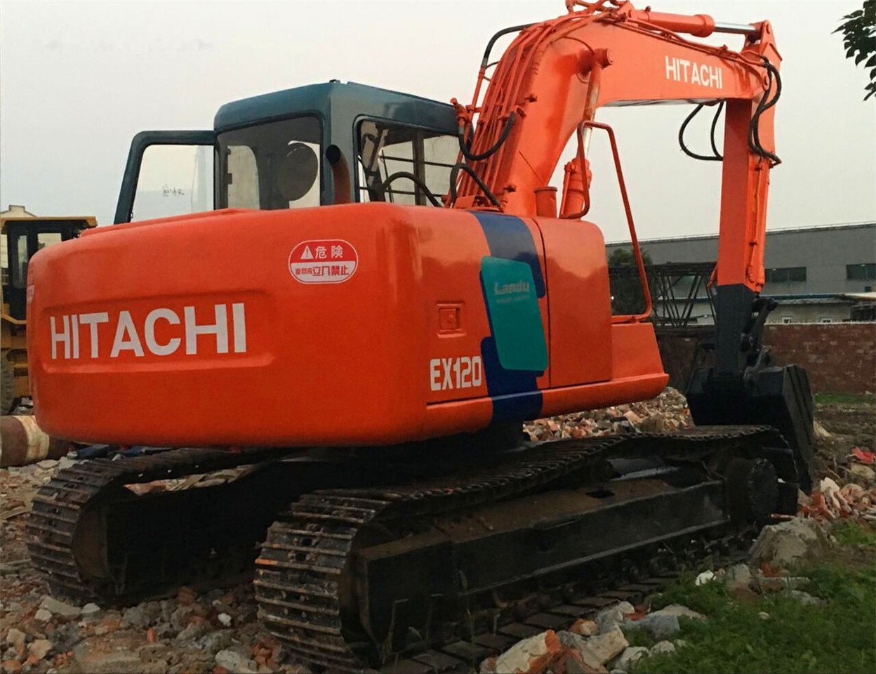 Hitachi EX120-3 - Bager guseničar: slika 4 Hitachi EX120-3 - Bager guseničar: slika 4