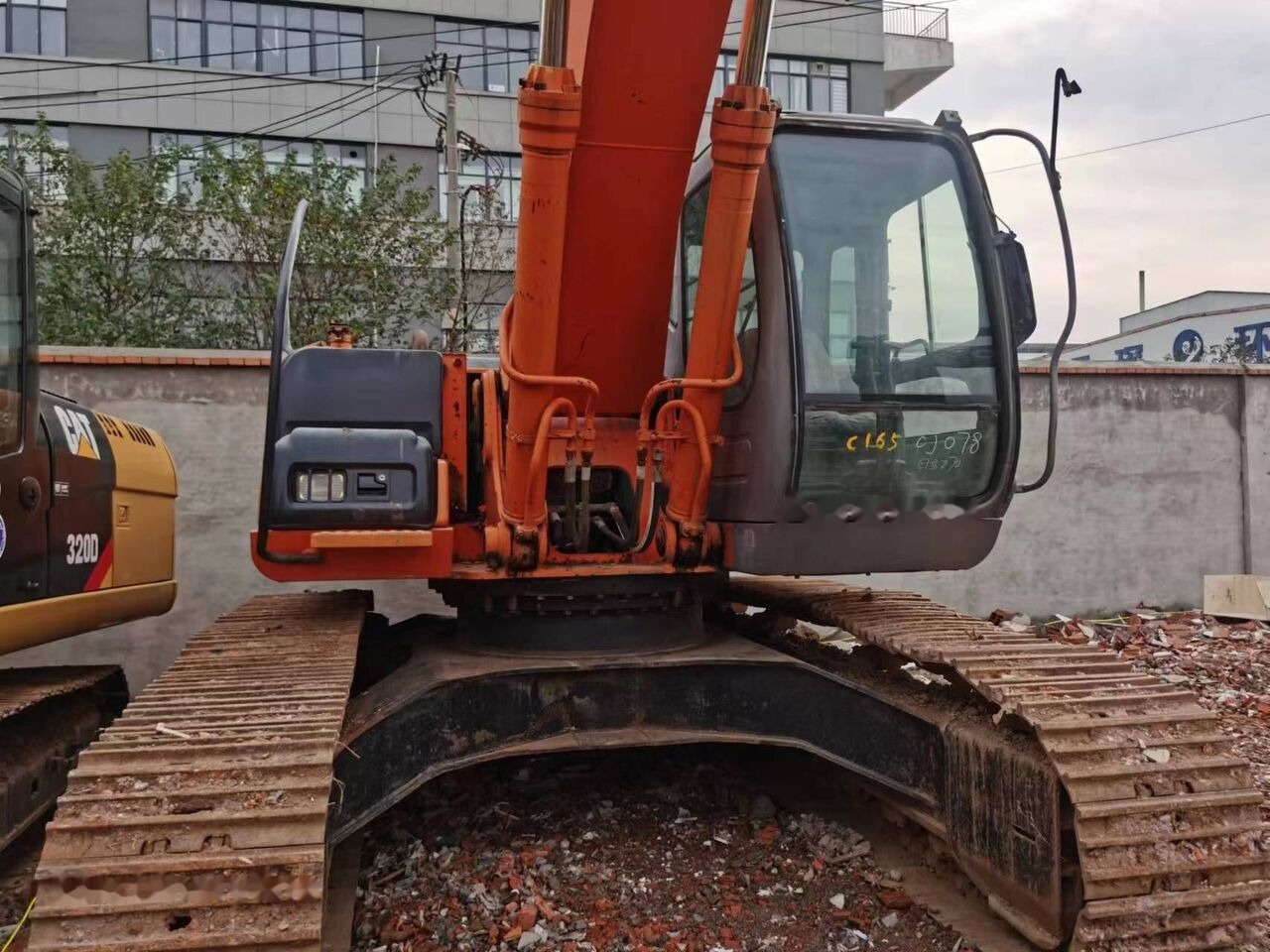 Hitachi ZX270 - Bager guseničar: slika 4 Hitachi ZX270 - Bager guseničar: slika 4