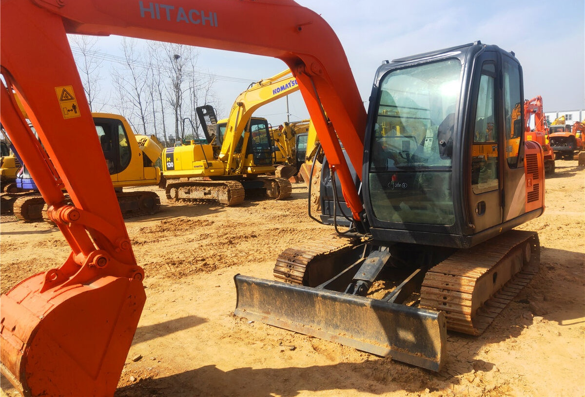 Hitachi ZX60 - Mini bager: slika 2 Hitachi ZX60 - Mini bager: slika 2