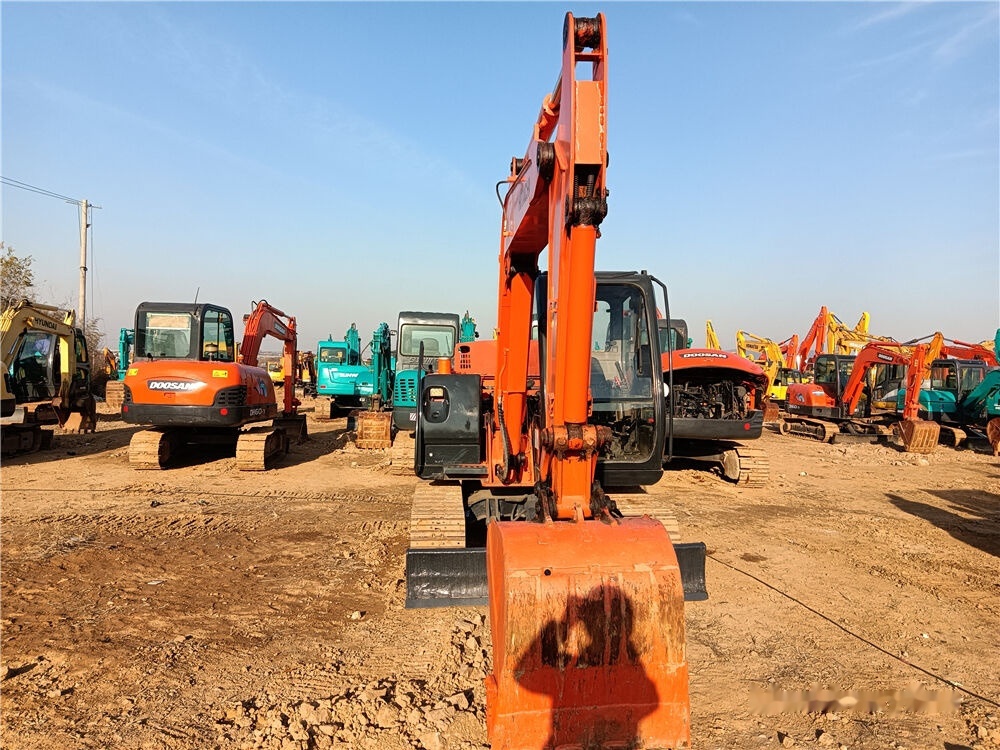 Hitachi ZX60 - Mini bager: slika 2 Hitachi ZX60 - Mini bager: slika 2