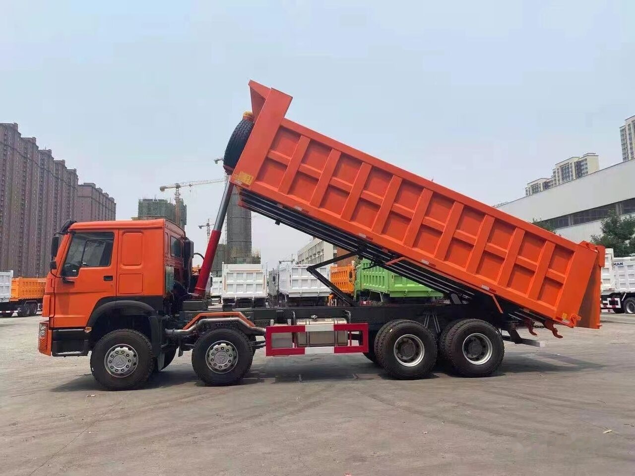 Howo 371 - Istovarivač: slika 1 Howo 371 - Istovarivač: slika 1