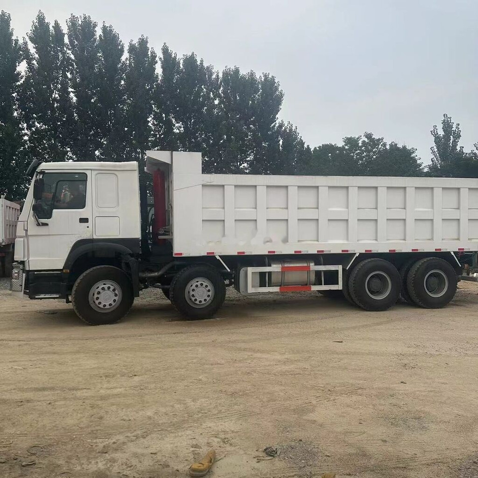 Howo 371 - Istovarivač: slika 2 Howo 371 - Istovarivač: slika 2