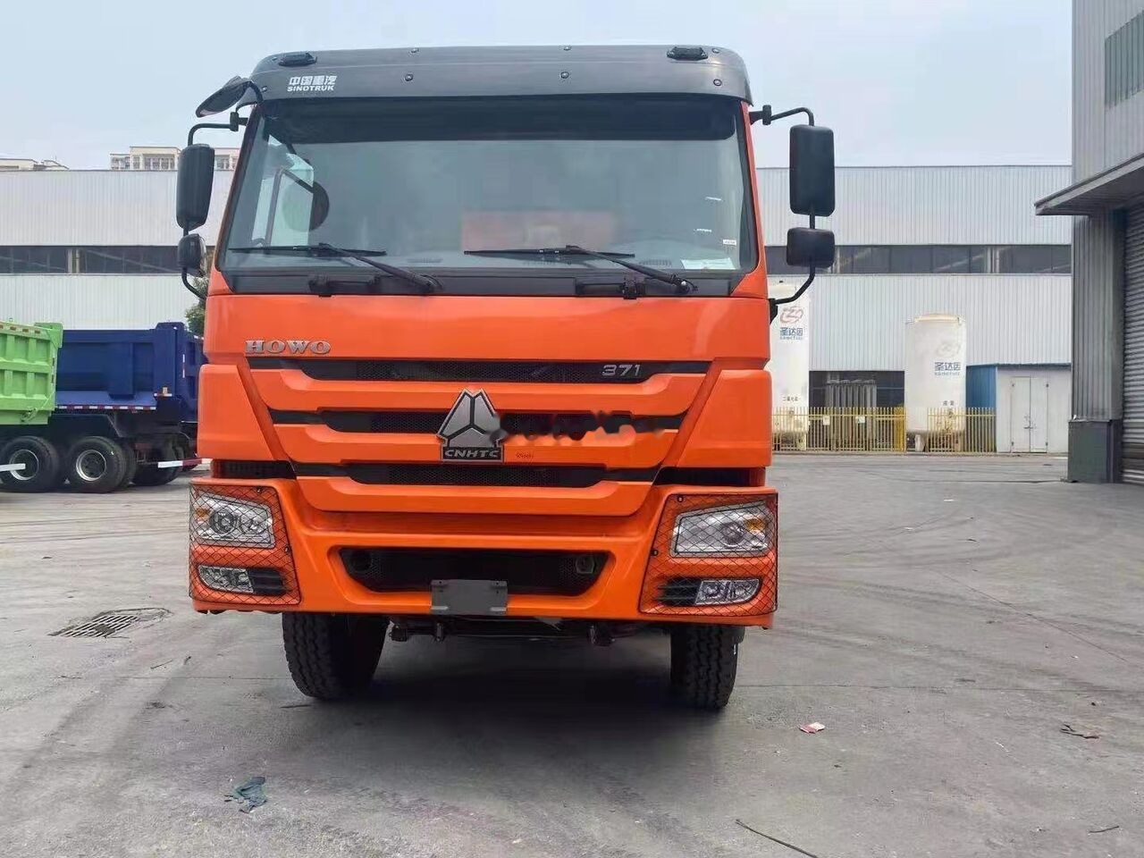 Howo 371 - Istovarivač: slika 2 Howo 371 - Istovarivač: slika 2