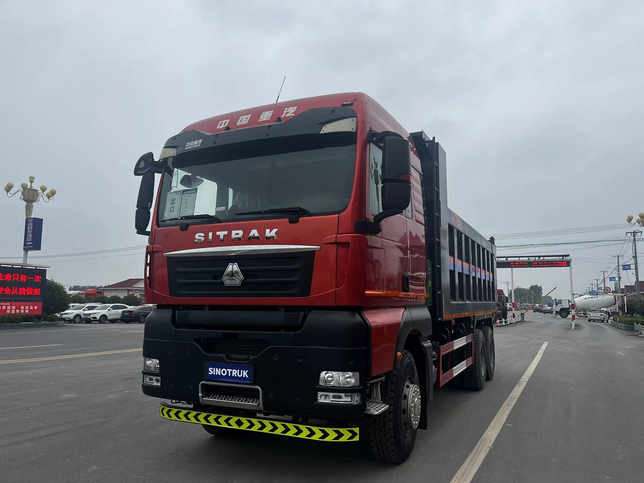 Howo G7W 6X4 Dump Truck - Istovarivač: slika 1 Howo G7W 6X4 Dump Truck - Istovarivač: slika 1