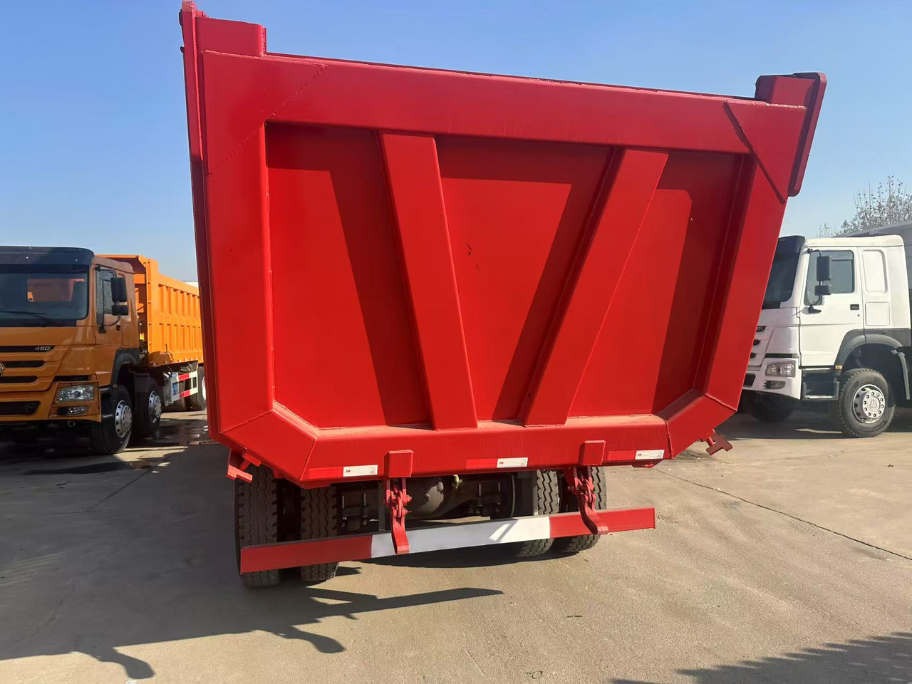 Howo HAOHAN DUMP TRUCK 8X4 - Istovarivač: slika 3 Howo HAOHAN DUMP TRUCK 8X4 - Istovarivač: slika 3
