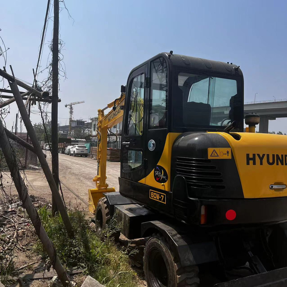 Hyundai R60W-7 - Bager točkaš: slika 1 Hyundai R60W-7 - Bager točkaš: slika 1