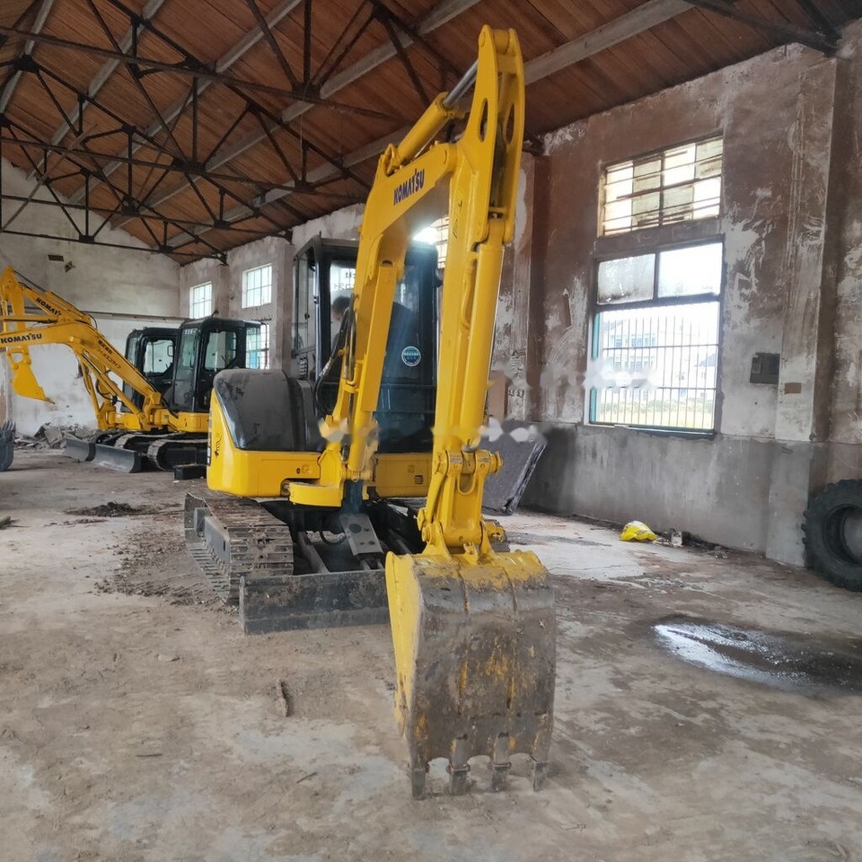 Komatsu PC50 - Mini bager: slika 1 Komatsu PC50 - Mini bager: slika 1
