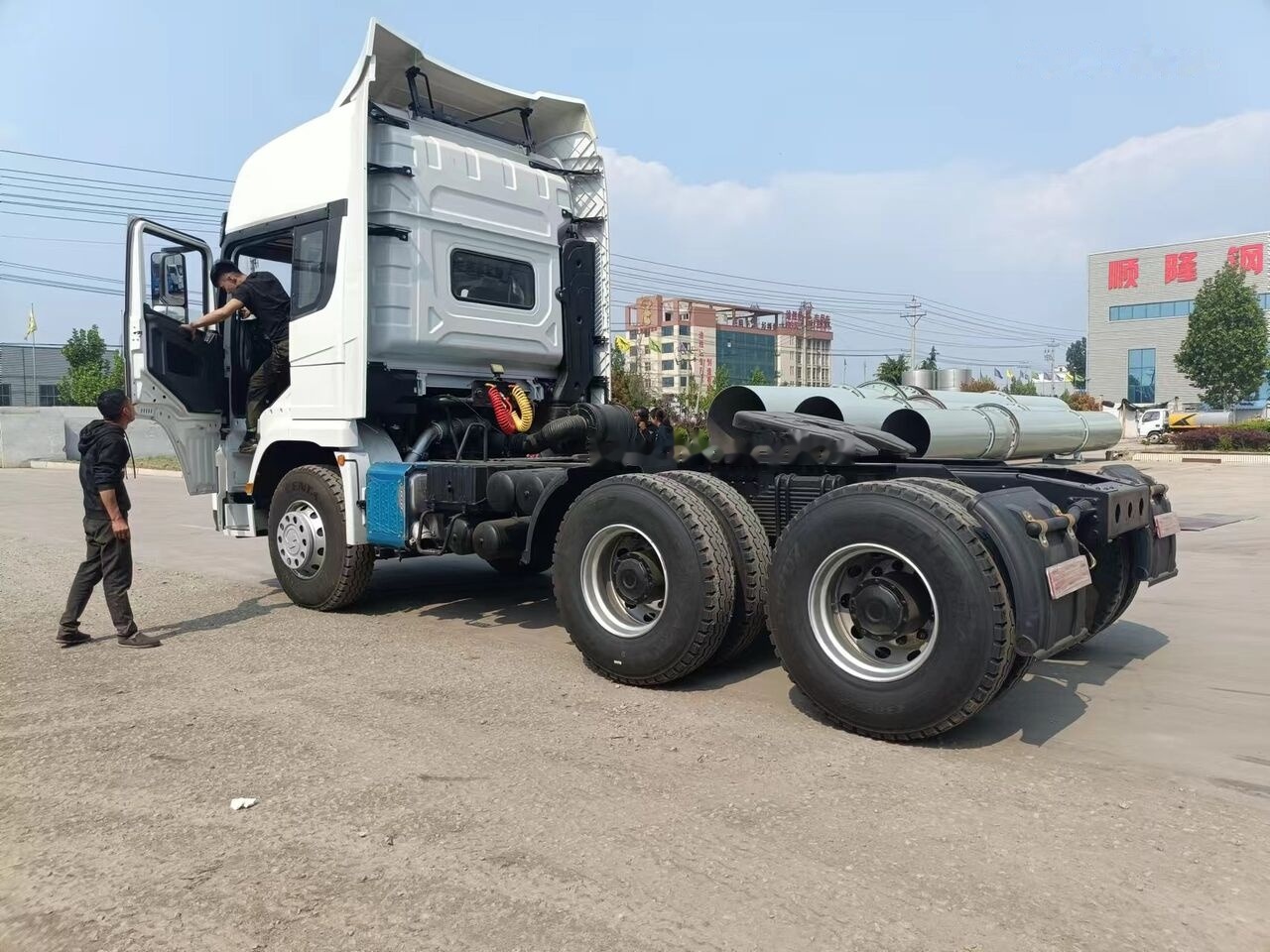 Shacman X3000 - Tegljač: slika 2 Shacman X3000 - Tegljač: slika 2