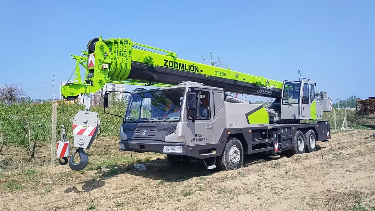 ZOOMLION ZTC300V - Pokretni kran: slika 2 ZOOMLION ZTC300V - Pokretni kran: slika 2