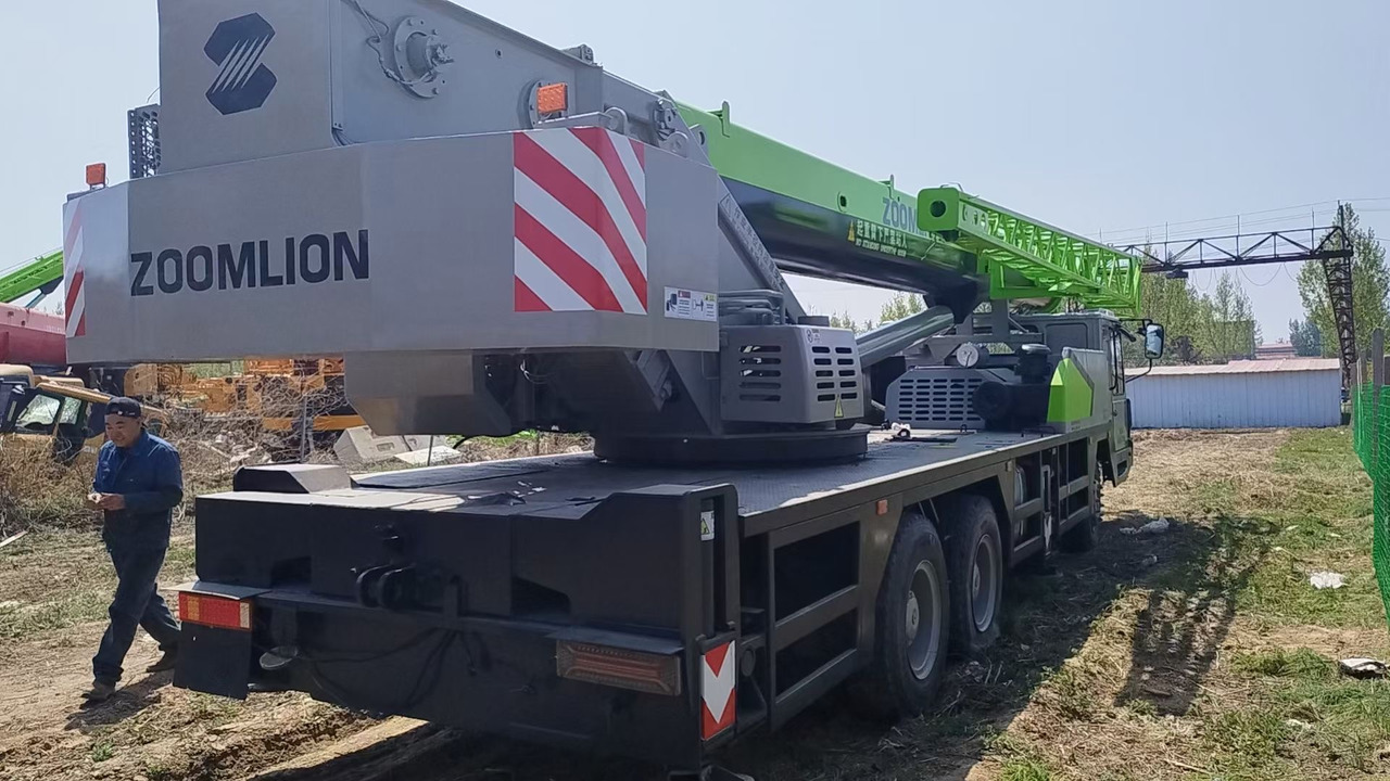 ZOOMLION ZTC300V - Pokretni kran: slika 3 ZOOMLION ZTC300V - Pokretni kran: slika 3