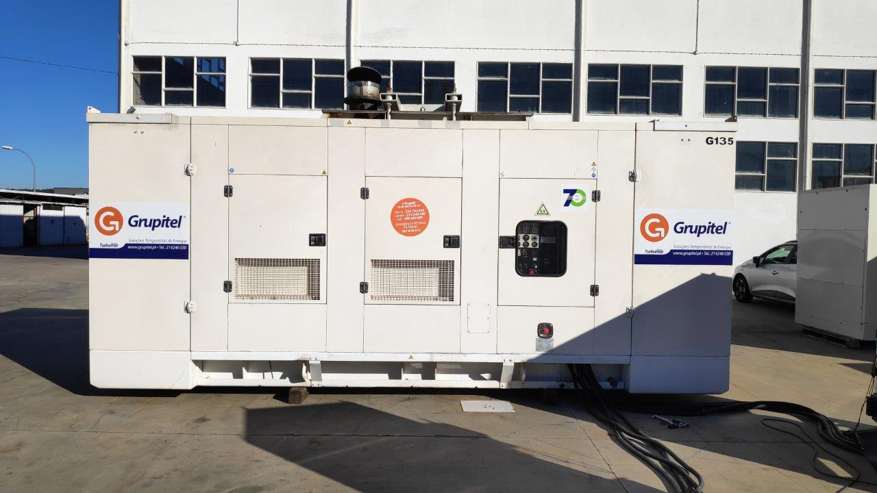 FG WILSON P650 / 650 kVA - Set generatora: slika 2 FG WILSON P650 / 650 kVA - Set generatora: slika 2