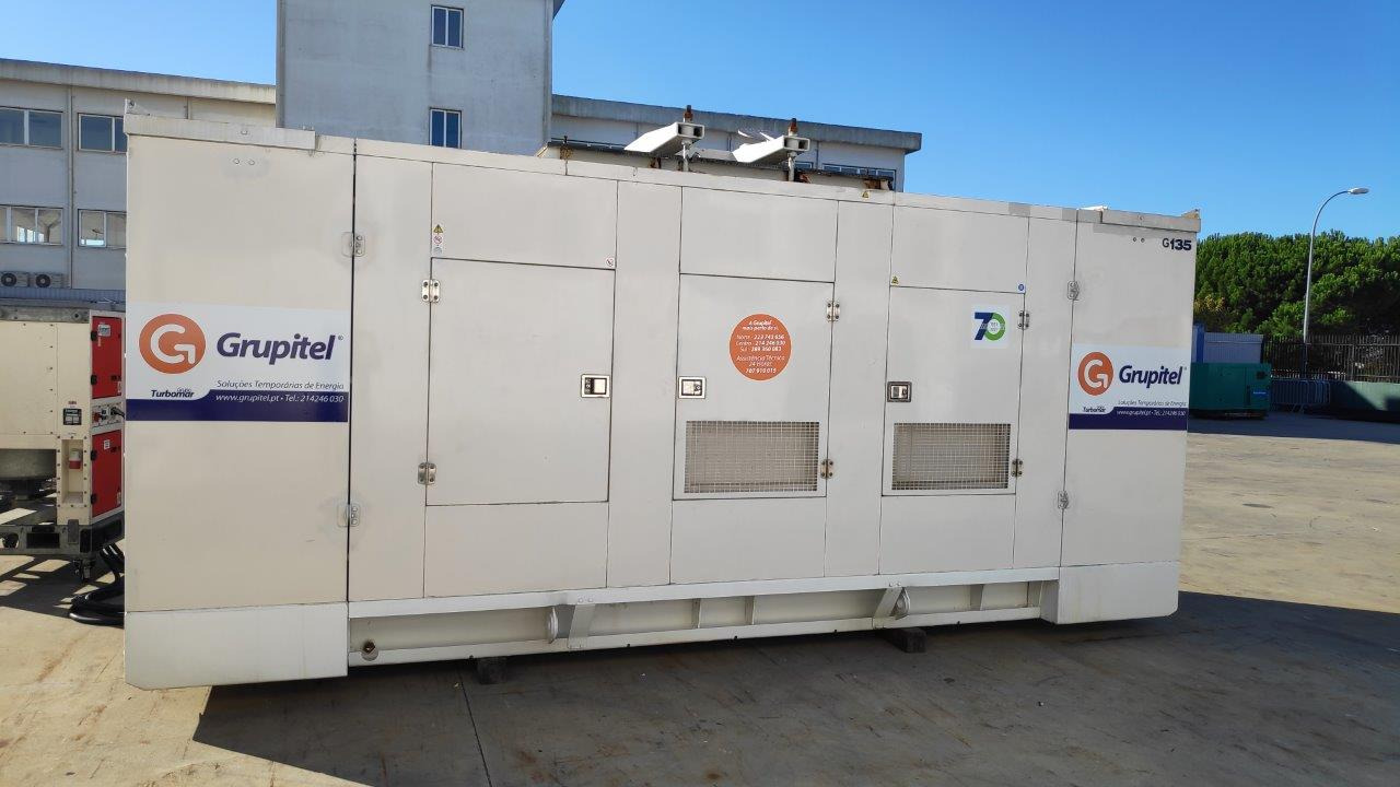 FG WILSON P650 / 650 kVA - Set generatora: slika 1 FG WILSON P650 / 650 kVA - Set generatora: slika 1
