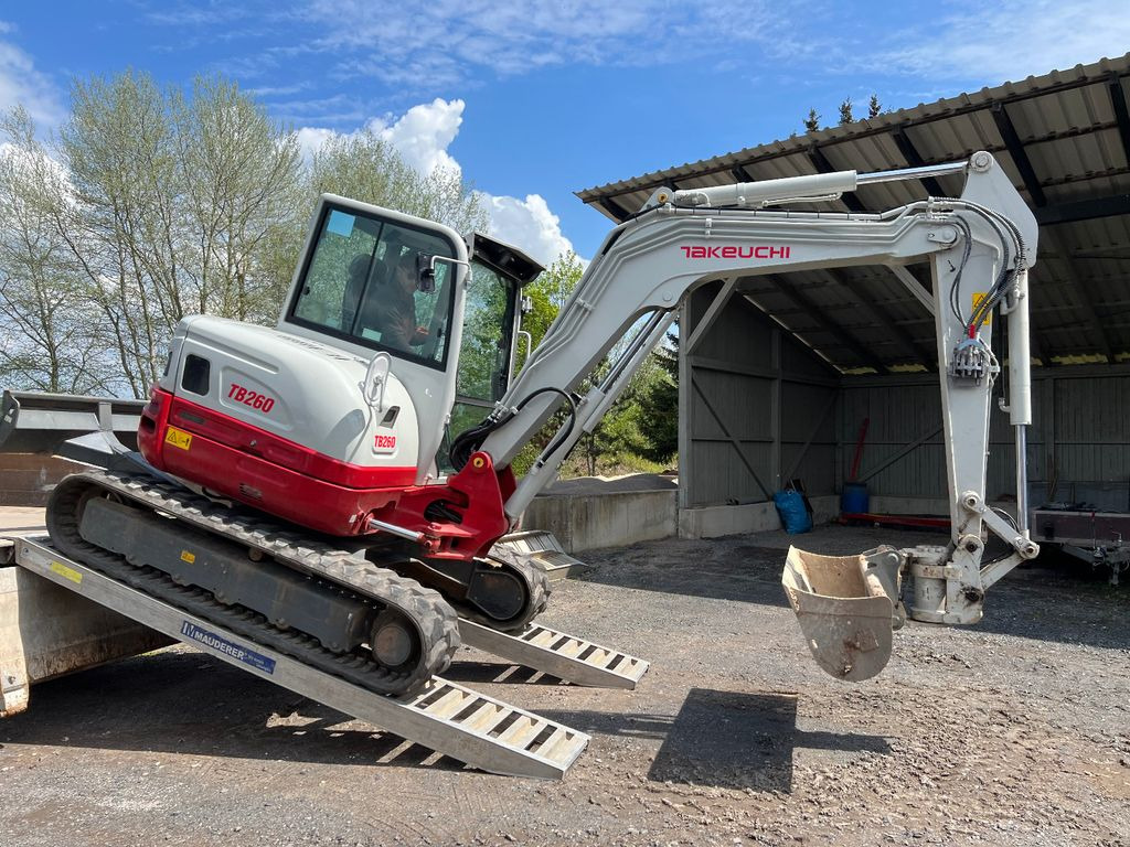 Takeuchi TB 260 u. 250 V4 Powertilt 3x vorhanden - Mini bager: slika 1 Takeuchi TB 260 u. 250 V4 Powertilt 3x vorhanden - Mini bager: slika 1
