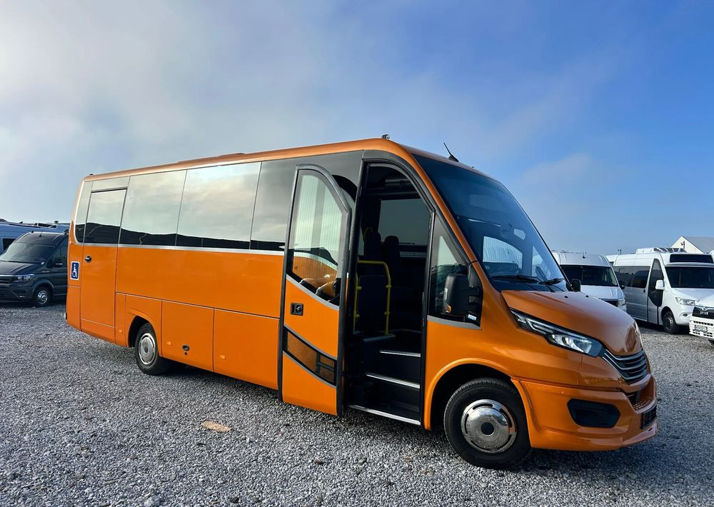 Iveco Daily - Minibus, Putnički kombi: slika 2 Iveco Daily - Minibus, Putnički kombi: slika 2