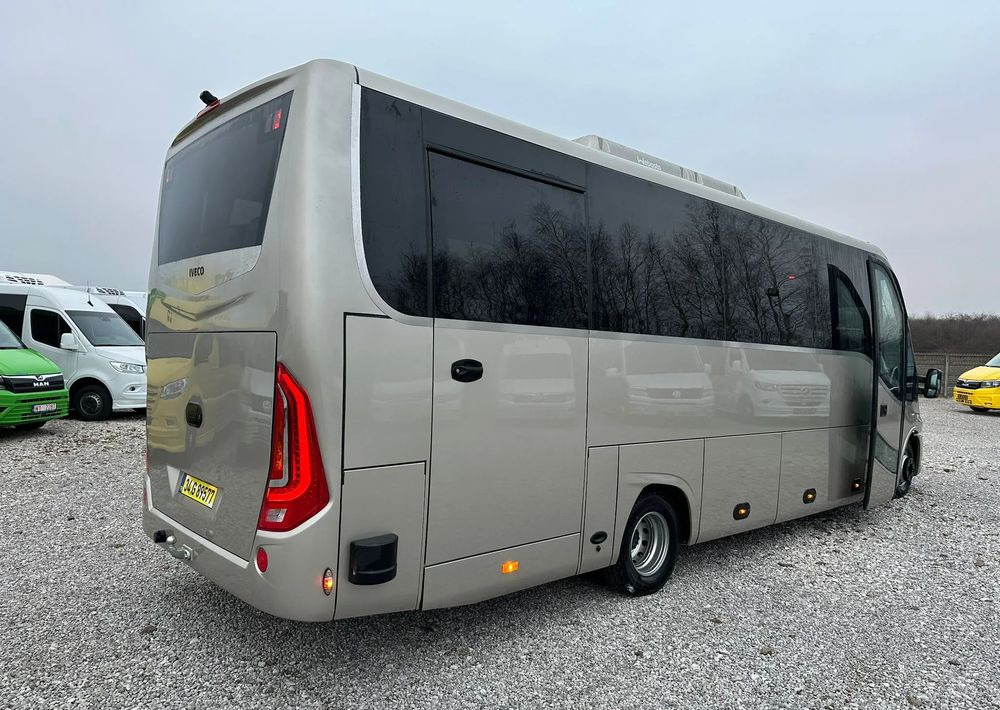Iveco Daily - Minibus, Putnički kombi: slika 3 Iveco Daily - Minibus, Putnički kombi: slika 3