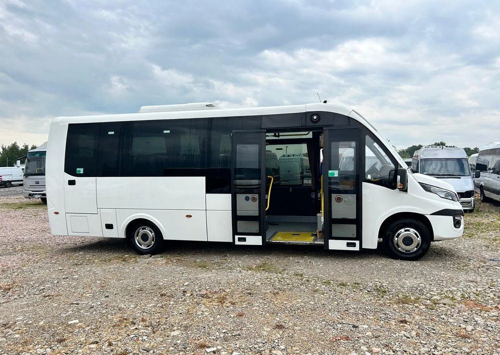 Iveco Daily Rosero City - Minibus, Putnički kombi: slika 3 Iveco Daily Rosero City - Minibus, Putnički kombi: slika 3