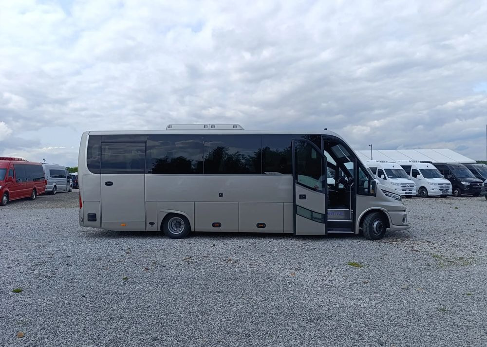 Iveco Mercus Daily 70C21 - Minibus, Putnički kombi: slika 3 Iveco Mercus Daily 70C21 - Minibus, Putnički kombi: slika 3