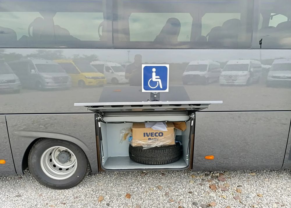Iveco Mercus Daily 70C21 - Minibus, Putnički kombi: slika 5 Iveco Mercus Daily 70C21 - Minibus, Putnički kombi: slika 5