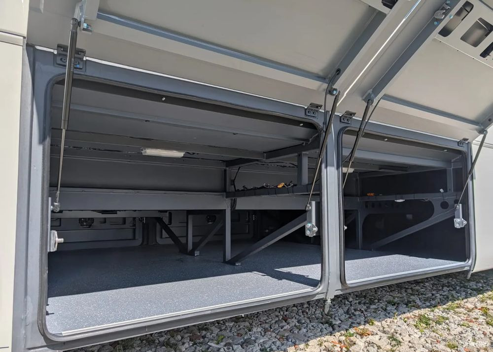 Prigradski autobus novi MAN Lion's Intercity: slika 9