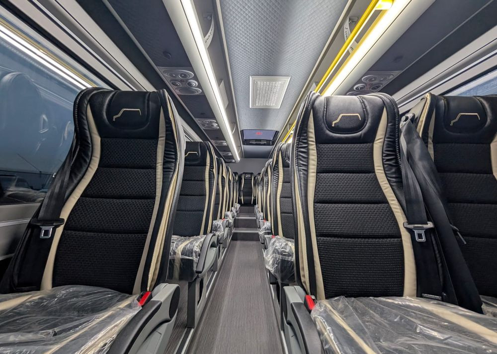 Minibus, Putnički kombi novi Mercedes-Benz Sprinter 519: slika 15