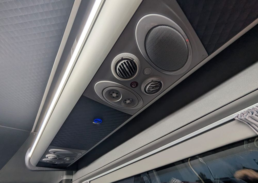 Minibus, Putnički kombi novi Mercedes-Benz Sprinter 519: slika 19