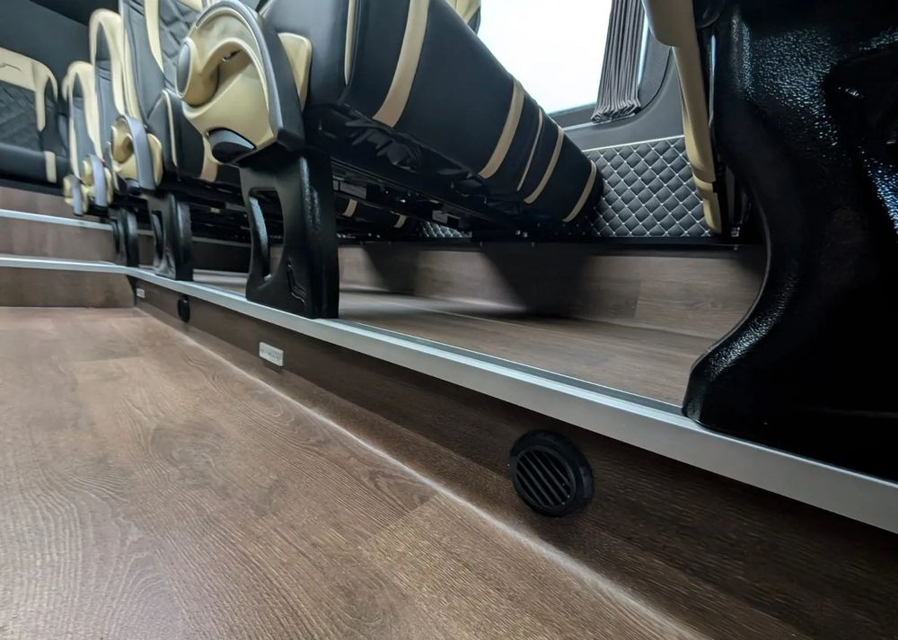 Minibus, Putnički kombi novi Mercedes-Benz Sprinter 519: slika 20