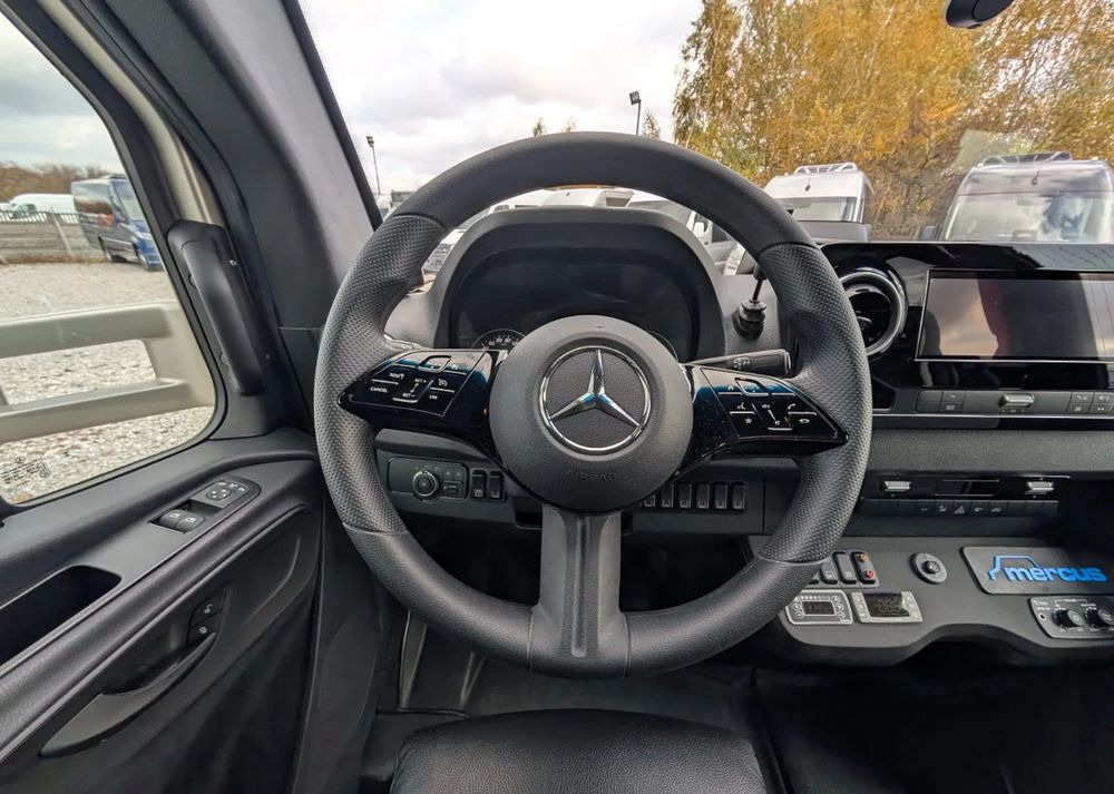Minibus, Putnički kombi novi Mercedes-Benz Sprinter 519: slika 20
