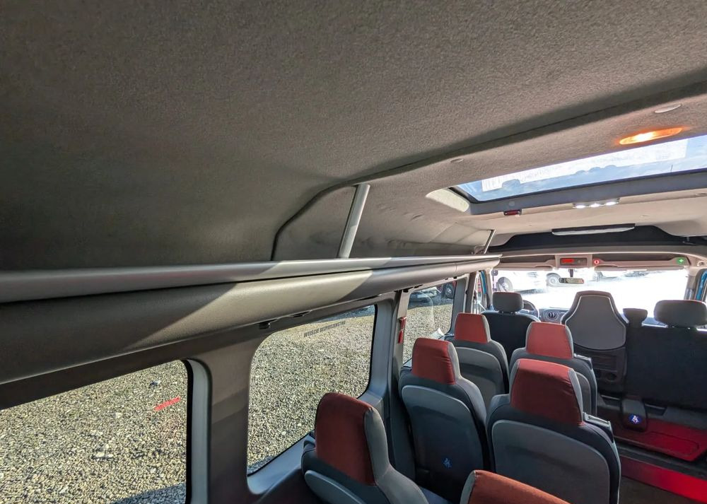 Minibus, Putnički kombi Renault Master: slika 16