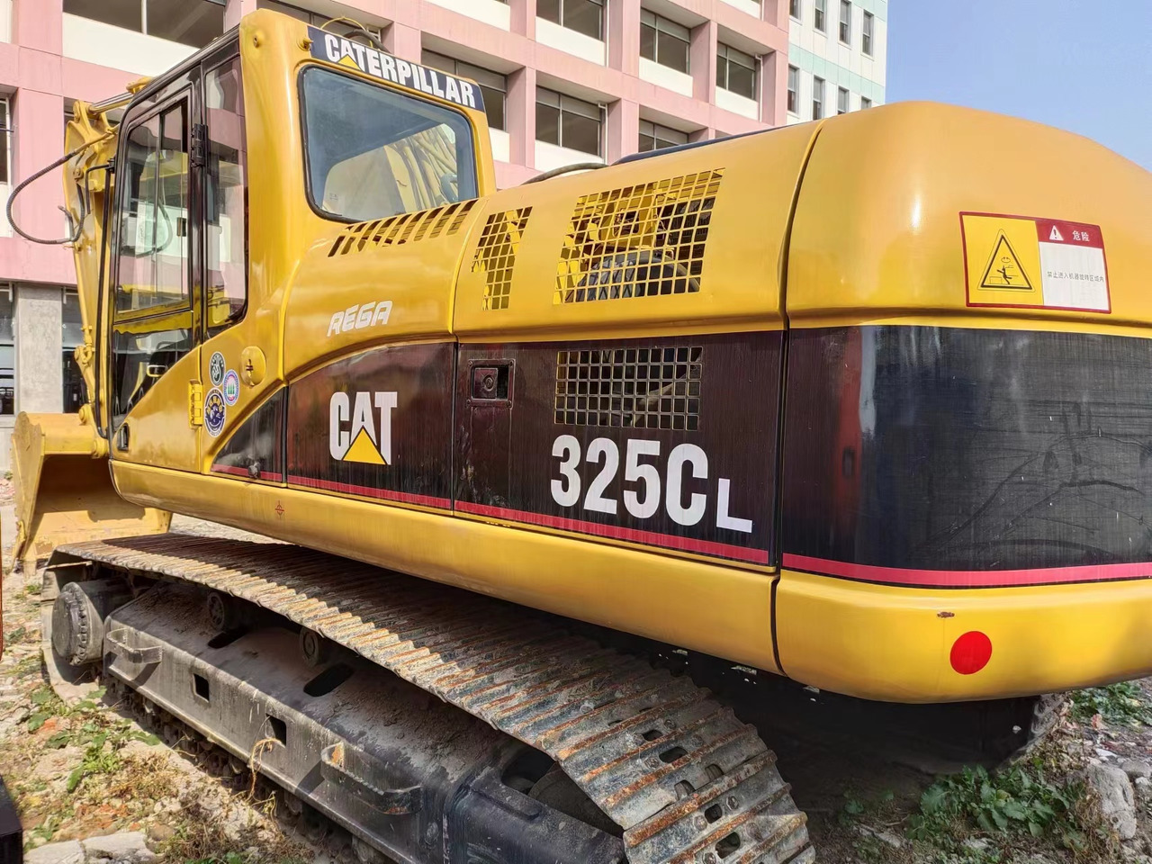 CAT 325CL - Bager guseničar: slika 2 CAT 325CL - Bager guseničar: slika 2