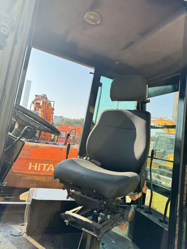 CAT 420F - Bager utovarivač: slika 3 CAT 420F - Bager utovarivač: slika 3