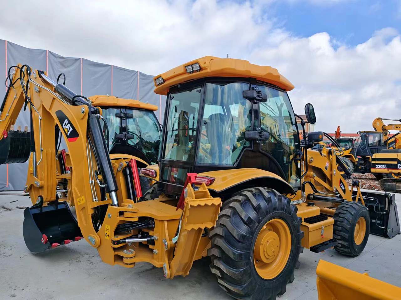 CAT 420F - Bager utovarivač: slika 5 CAT 420F - Bager utovarivač: slika 5