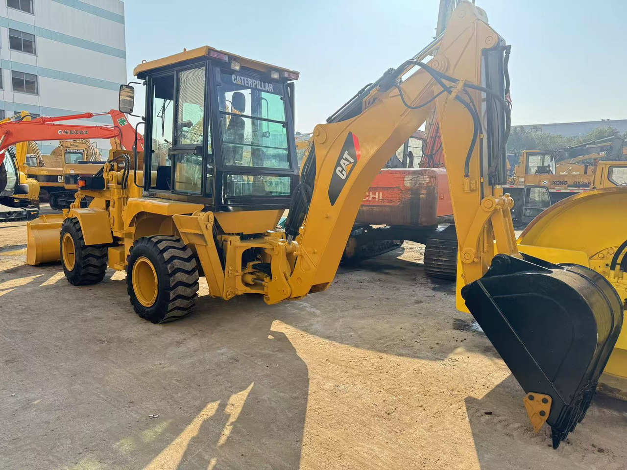 CAT 420F - Bager utovarivač: slika 2 CAT 420F - Bager utovarivač: slika 2