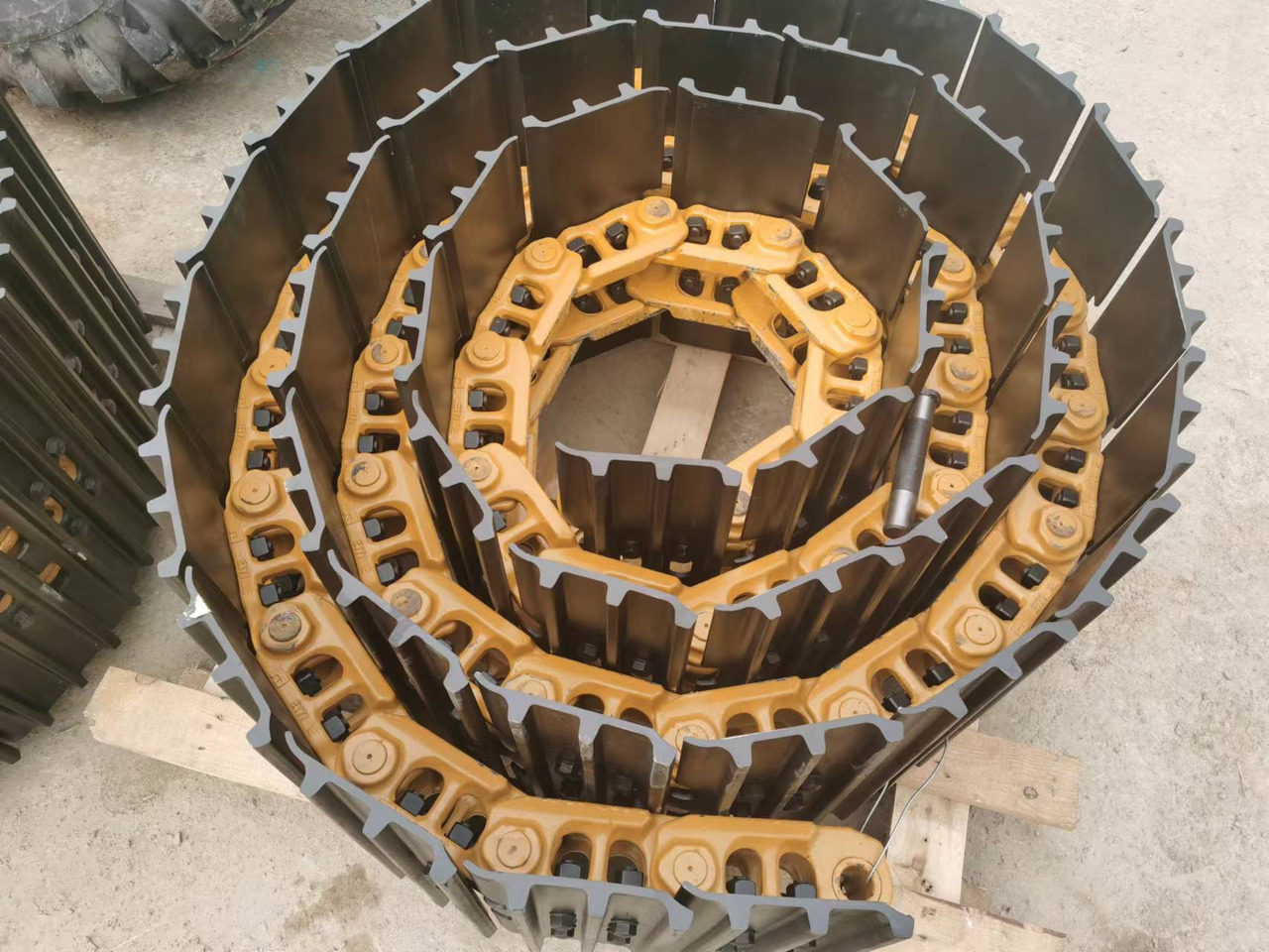CATERPILLAR 600MM wxcavator track - Šine za Bager guseničar: slika 2 CATERPILLAR 600MM wxcavator track - Šine za Bager guseničar: slika 2
