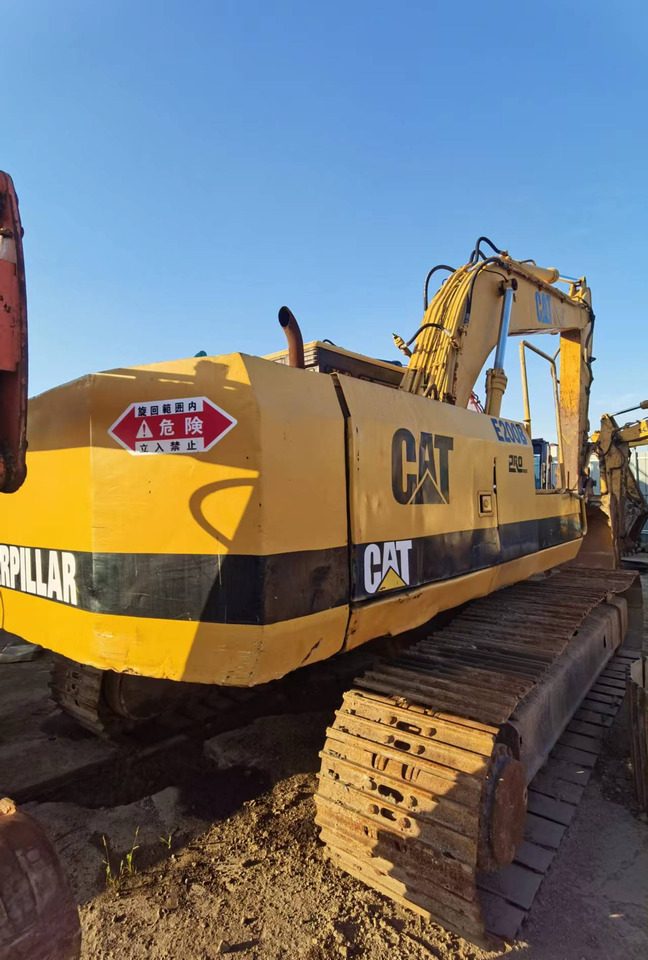 Bager guseničar CATERPILLAR E200B: slika 6