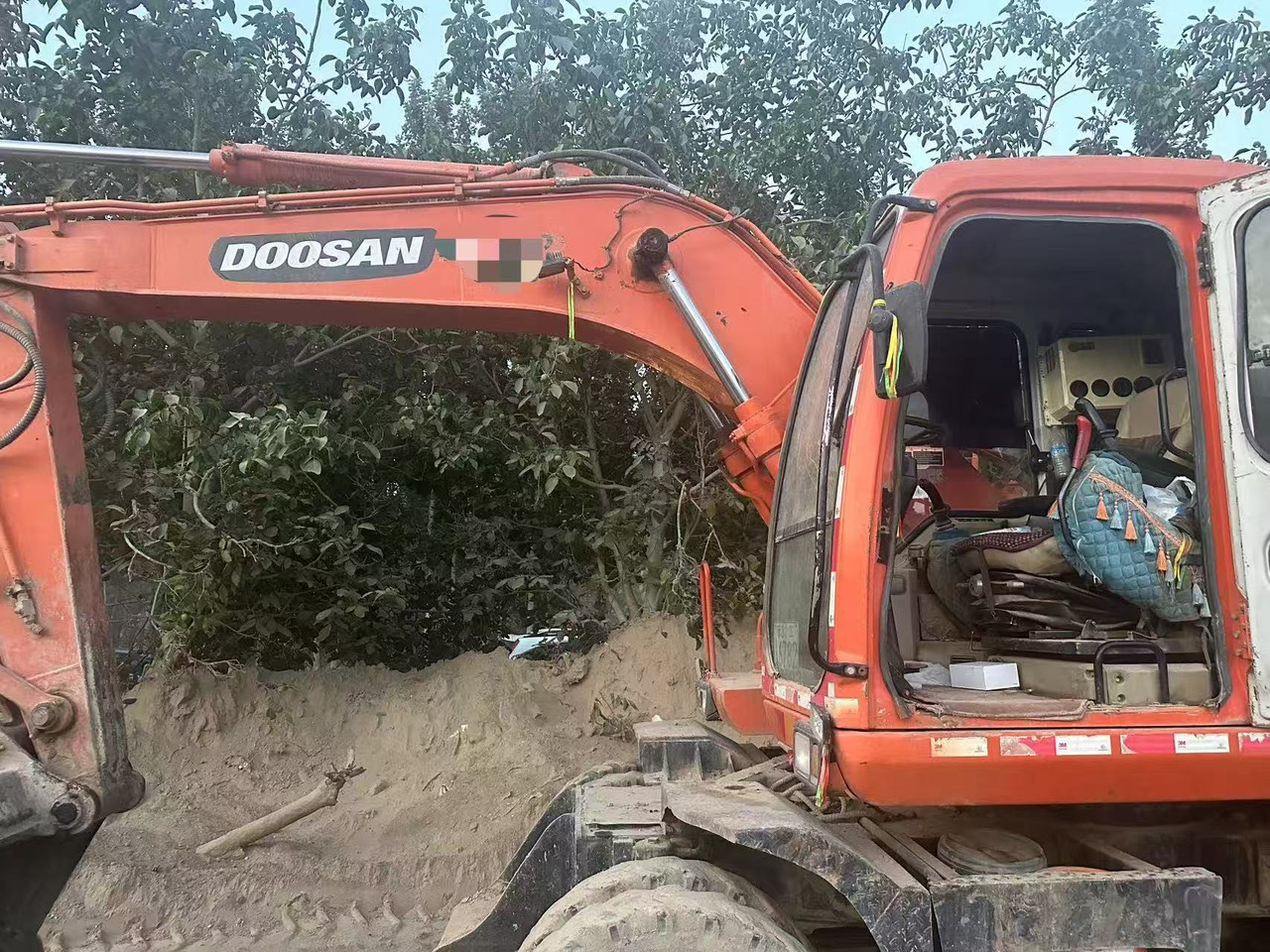 DOOSAN DH150W-7 - Bager točkaš: slika 3 DOOSAN DH150W-7 - Bager točkaš: slika 3