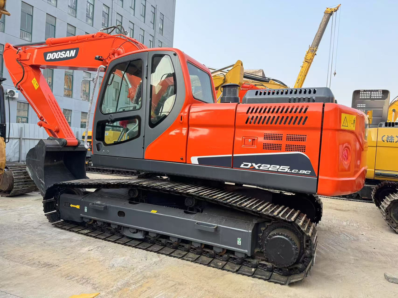 DOOSAN DX225 - Bager guseničar: slika 5 DOOSAN DX225 - Bager guseničar: slika 5