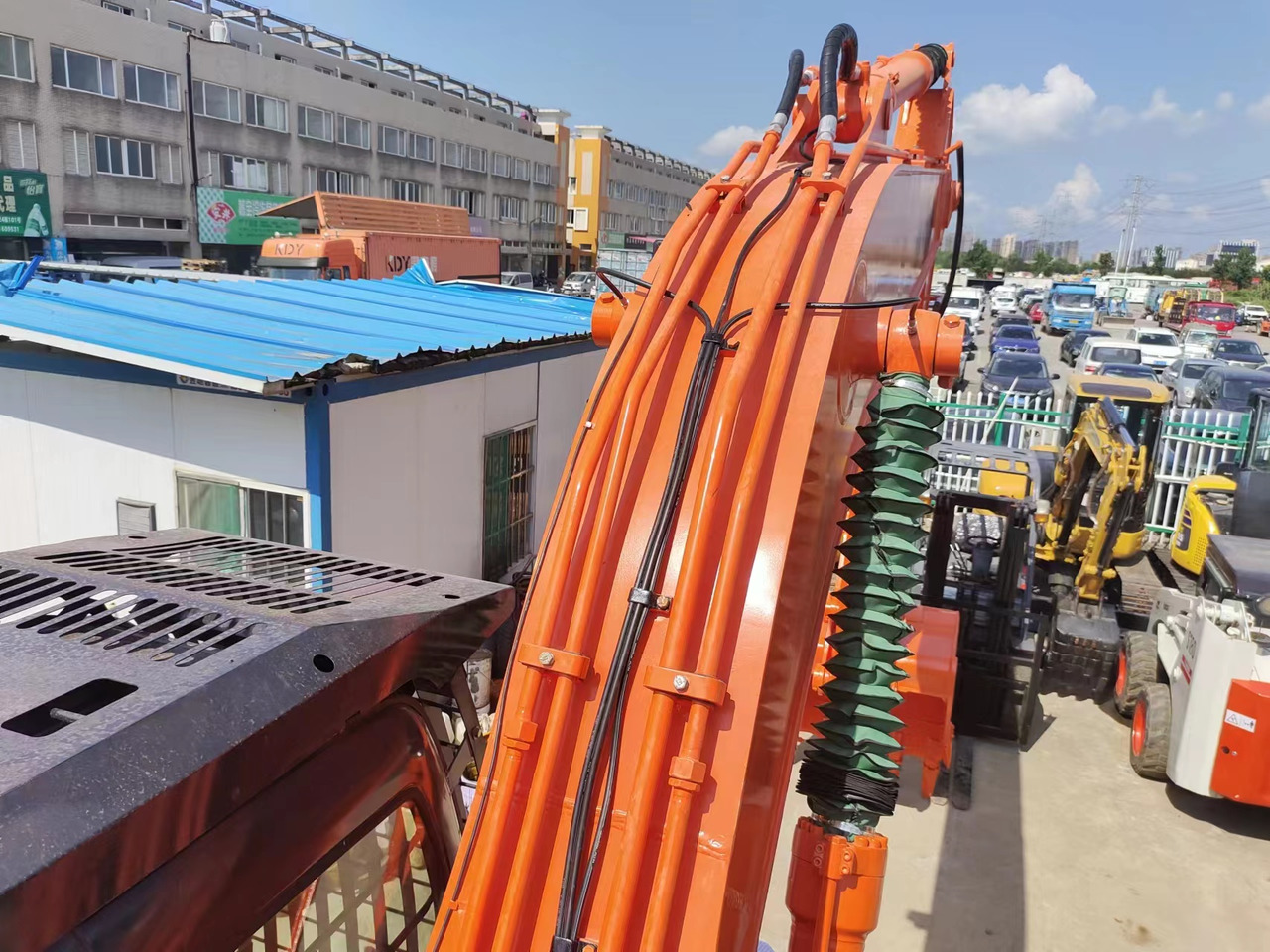 HITACHI ZX200 - Bager guseničar: slika 4 HITACHI ZX200 - Bager guseničar: slika 4