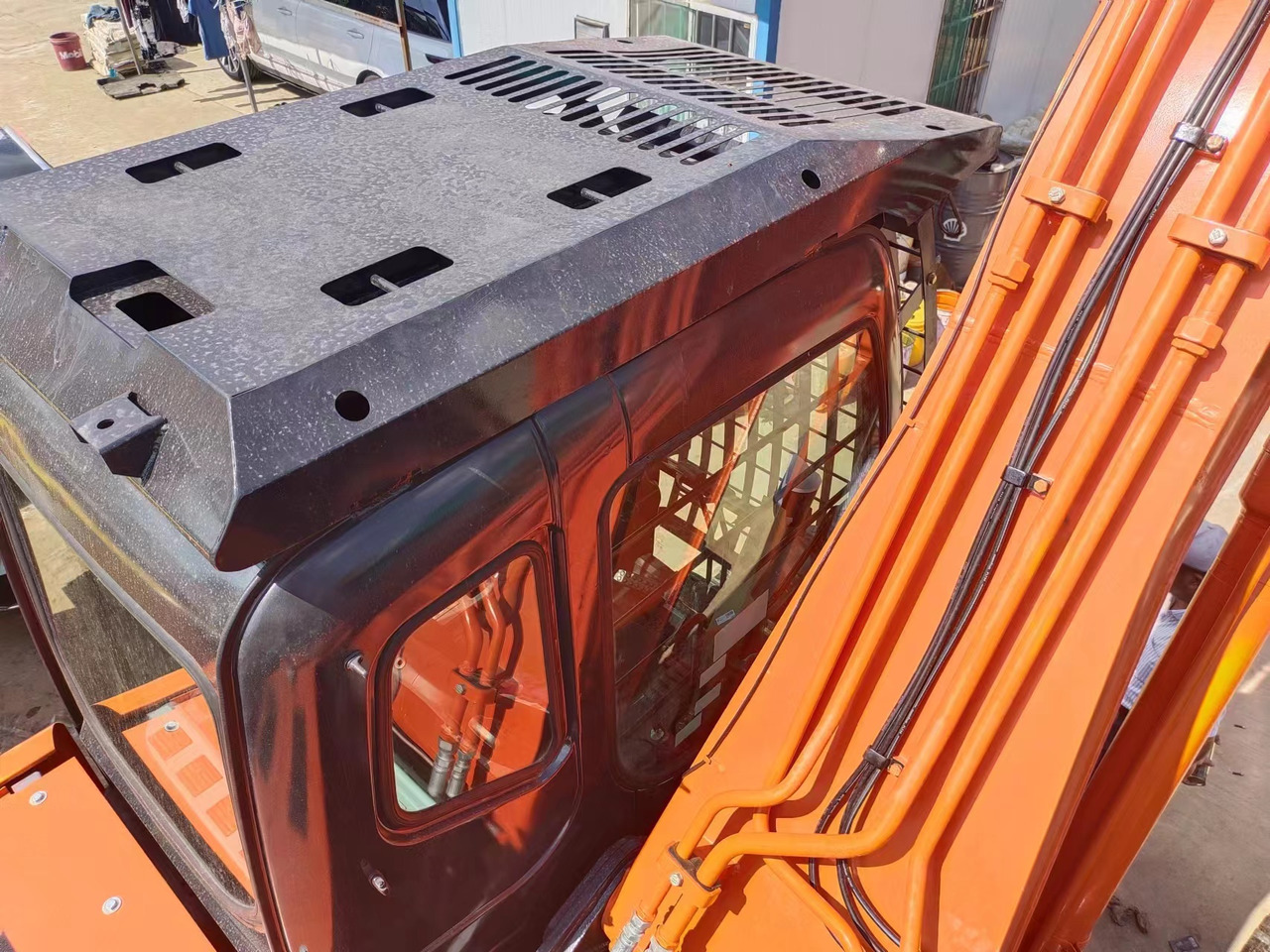 HITACHI ZX200 - Bager guseničar: slika 5 HITACHI ZX200 - Bager guseničar: slika 5