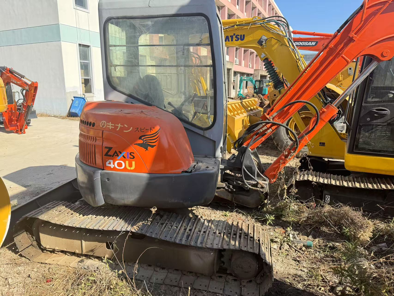 HITACHI ZX40U - Mini bager: slika 2 HITACHI ZX40U - Mini bager: slika 2