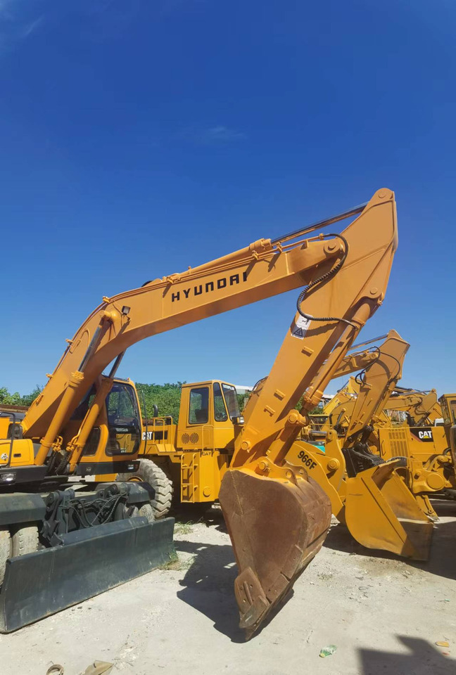 HYUNDAI ROBEX 210W-9 - Bager točkaš: slika 2 HYUNDAI ROBEX 210W-9 - Bager točkaš: slika 2