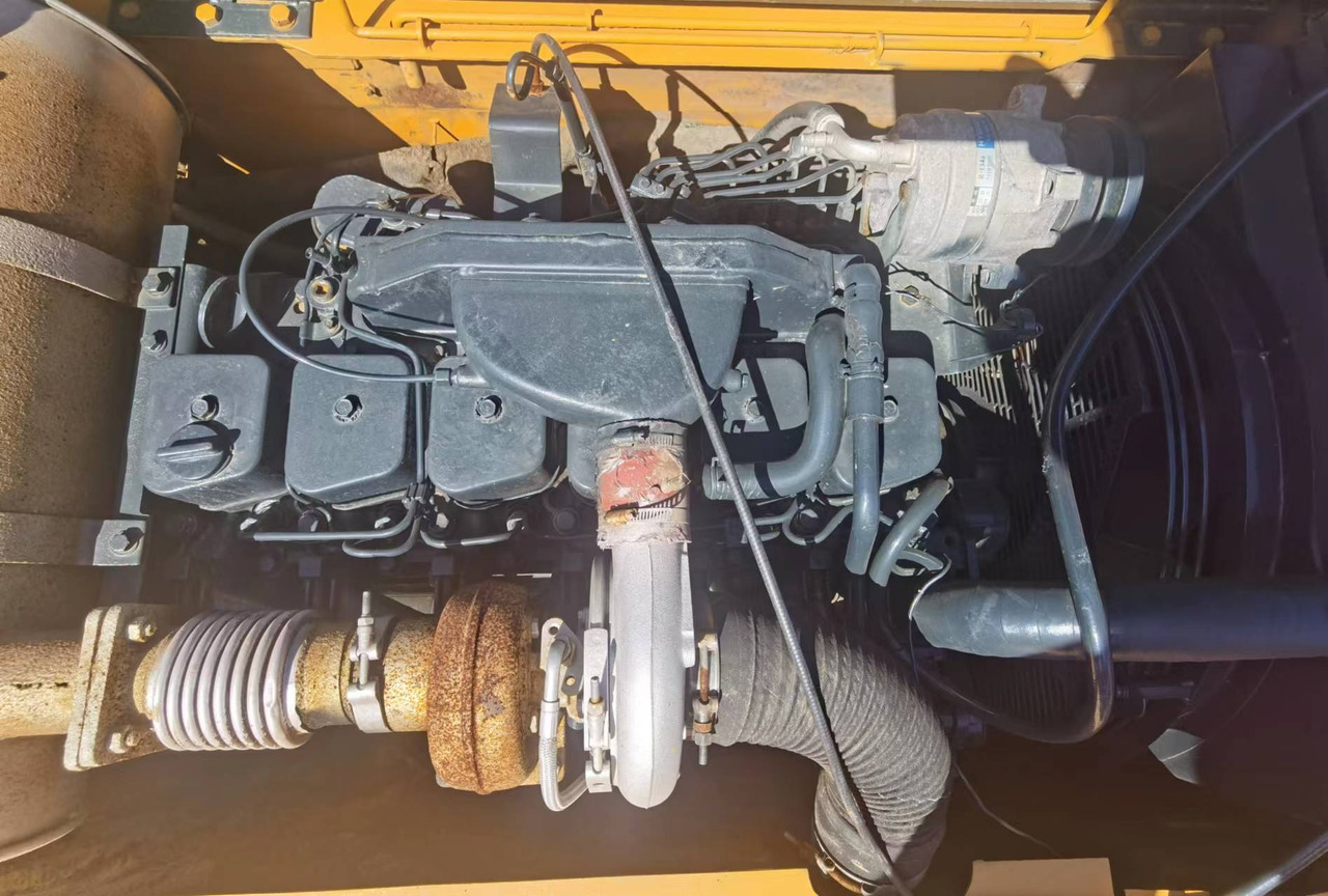 HYUNDAI ROBEX 210W-9 - Bager točkaš: slika 4 HYUNDAI ROBEX 210W-9 - Bager točkaš: slika 4