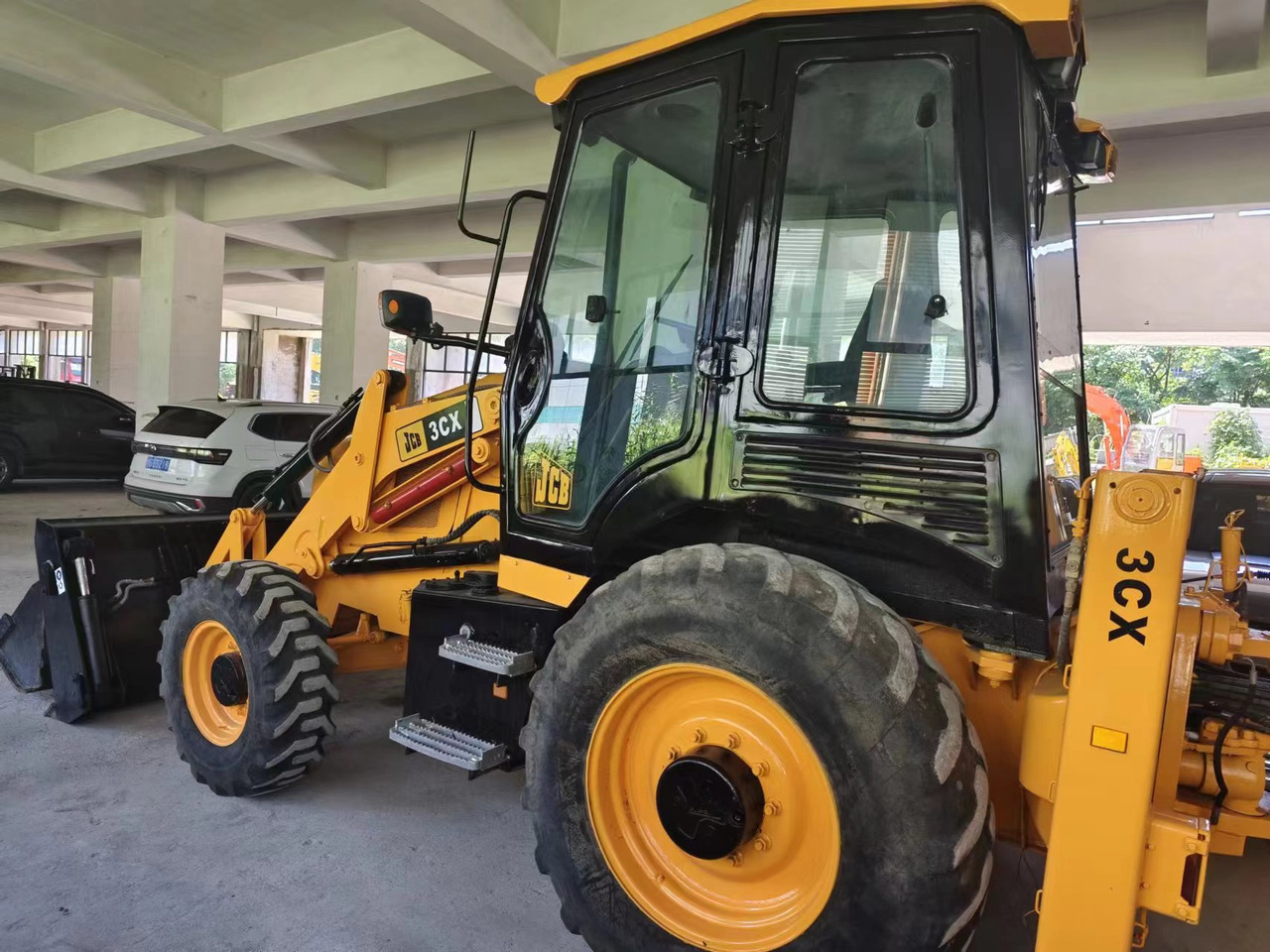 JCB 3CX - Bager utovarivač: slika 5 JCB 3CX - Bager utovarivač: slika 5