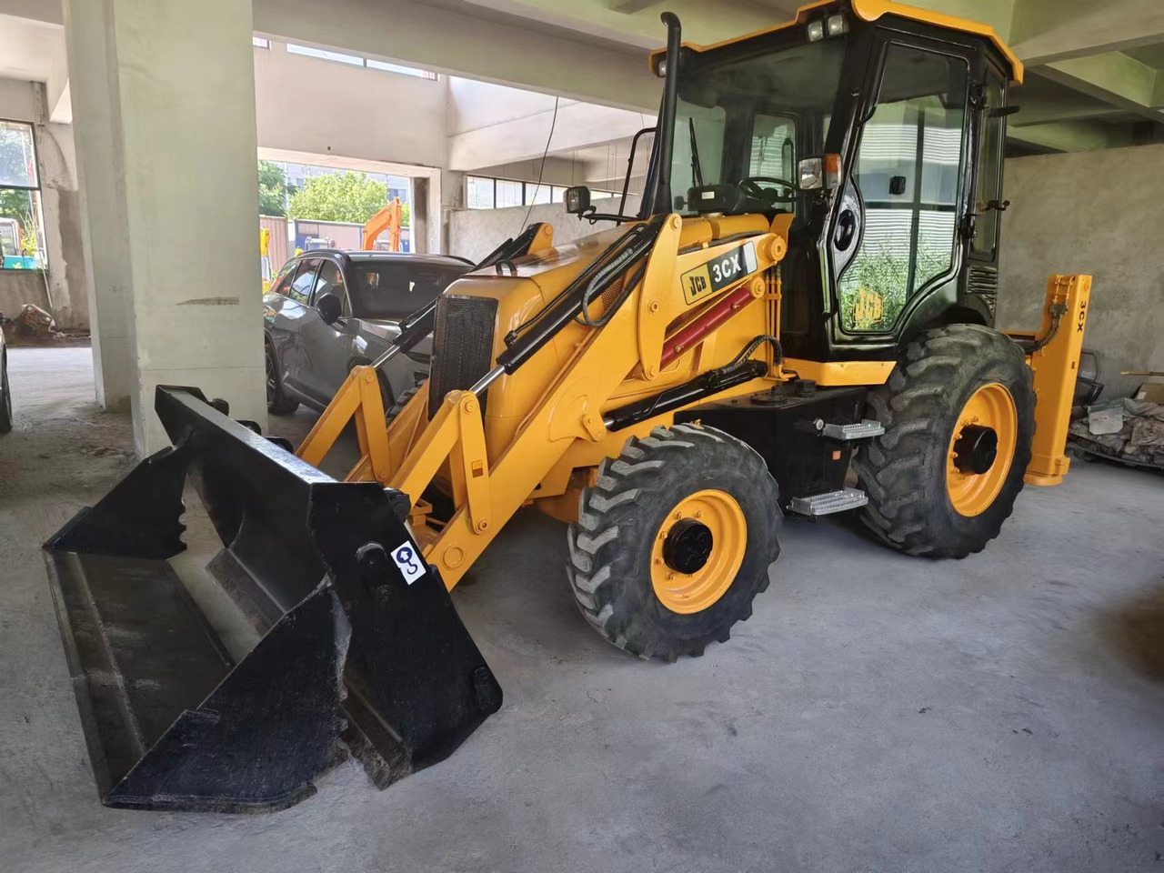 JCB 3CX - Bager utovarivač: slika 1 JCB 3CX - Bager utovarivač: slika 1