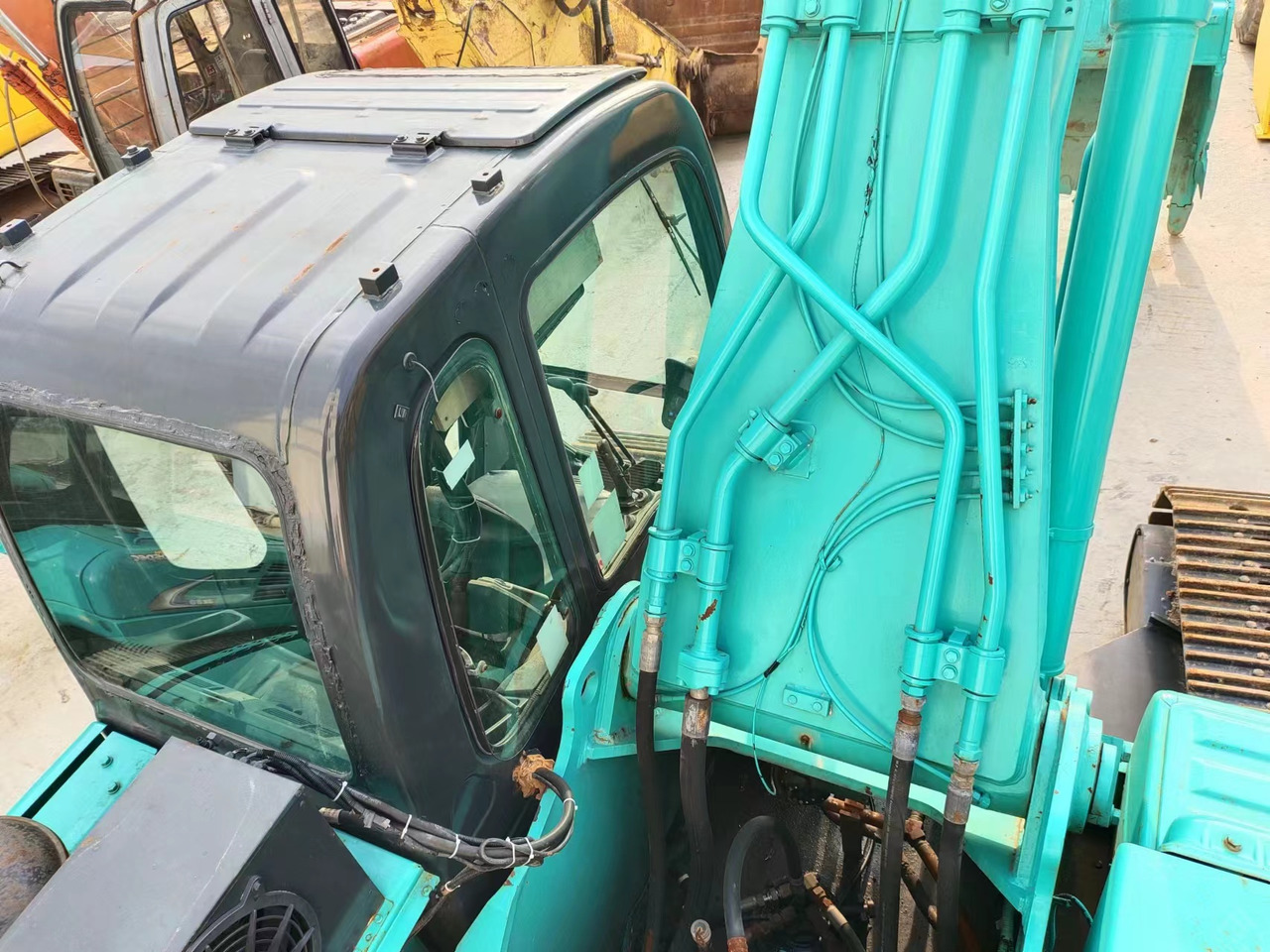 KOBELCO SK350LC-8 - Bager guseničar: slika 3 KOBELCO SK350LC-8 - Bager guseničar: slika 3