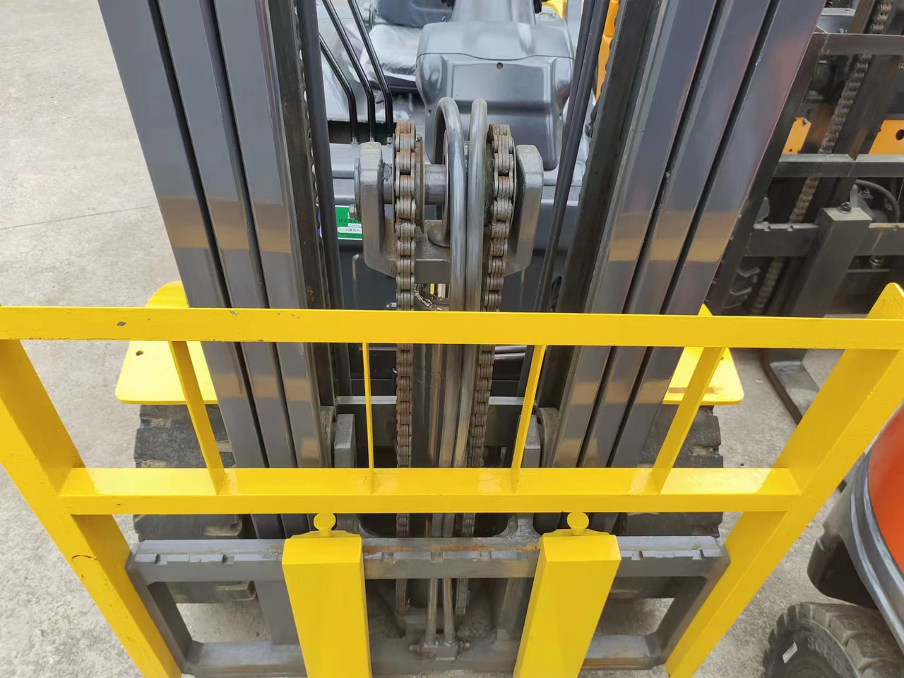 KOMATSU FD30 - Dizel viljuškar: slika 5 KOMATSU FD30 - Dizel viljuškar: slika 5